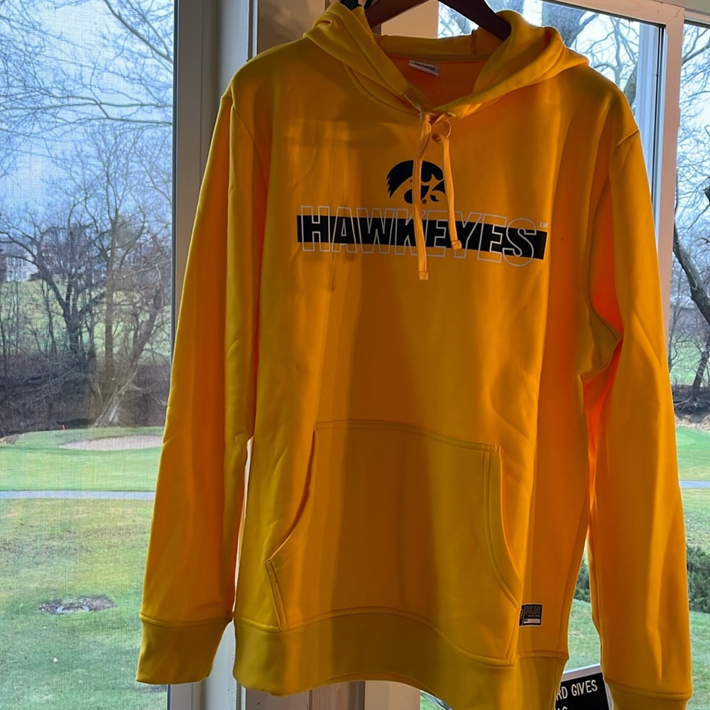 Large men’s yellow Hawkeye hoodie. Hardly worn.